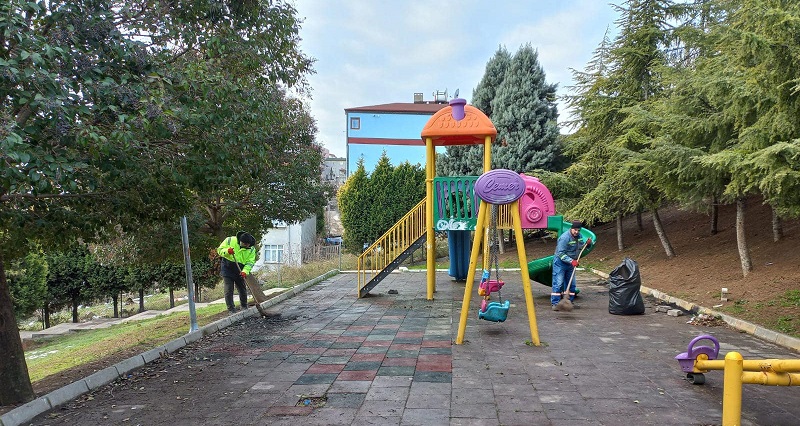 Dilovası’nda Çocuk parkları yaza hazır! 