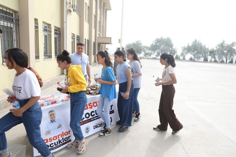 Dilovası Belediyesi; LGS’de öğrencileri yalnız bırakmadı