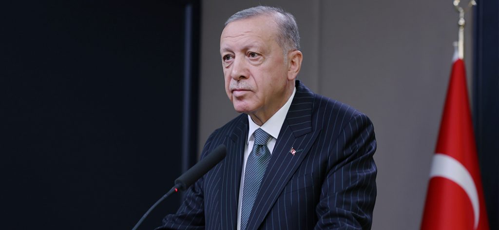 Cumhurbaşkanı Erdoğan, Balkan Turu Öncesi Esenboğa Havalimanı’nda  Değerlendirmelerde Bulundu.