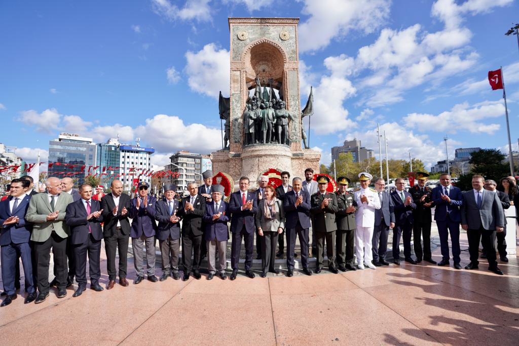 ‘İstanbul’un Kurtuluşu’ Taksim’de’ Kutlandı