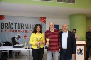 11. Atatürk’ü Anma Briç Turnuvası Kartal’da Gerçekleştirildi