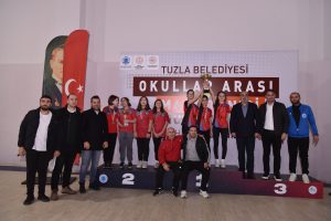 Tuzla’da Okullar Arası Masa Tenisi Turnuvası Düzenlendi