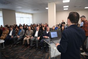 Tuzla Belediye Başkanı Dr. Şadi Yazıcı “Bir Fikrim Var Diyen Gençleri TEKMER’e Bekliyoruz”