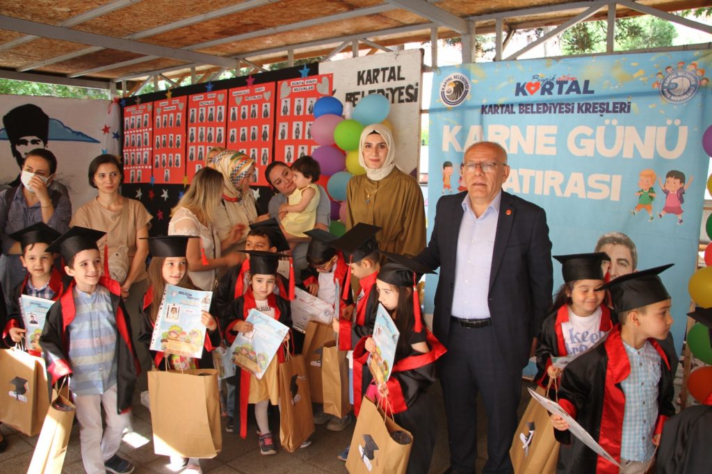 Kartal Belediye Kreşlerinde Karne Heyecanı!