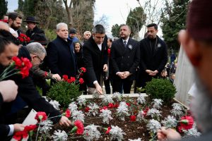 Devlet Eski Bakanı Adnan Kahveci, Vefatının 31’inci Yıl Dönümünde Kartal’da Anıldı