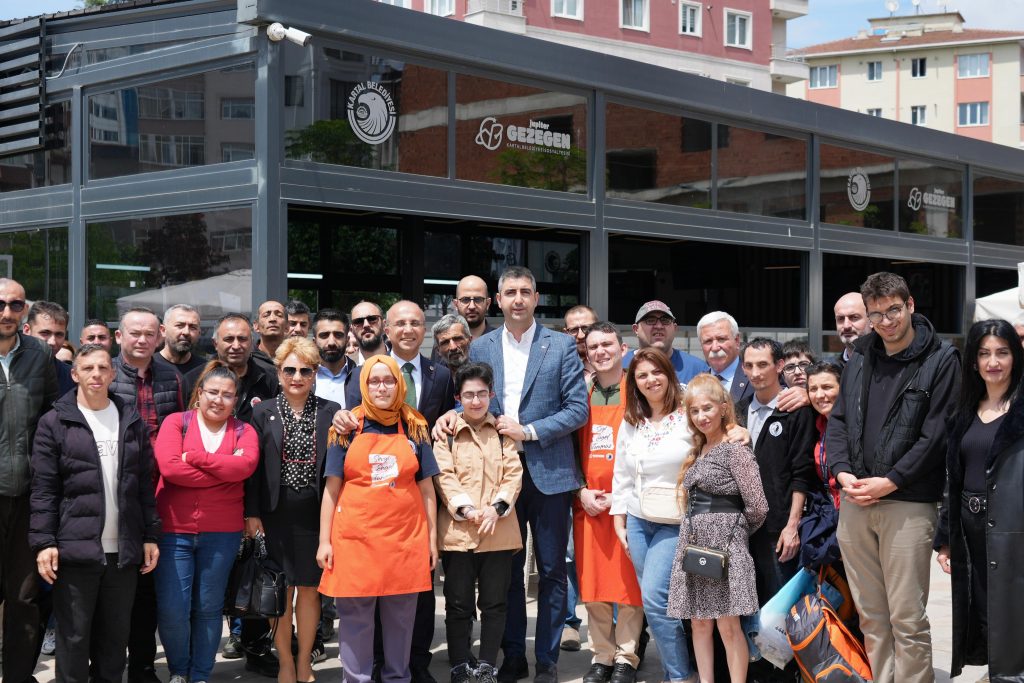 Kartal Belediyesi 10-16 Mayıs Engelliler Haftası Nedeniyle Yemek Düzenledi!