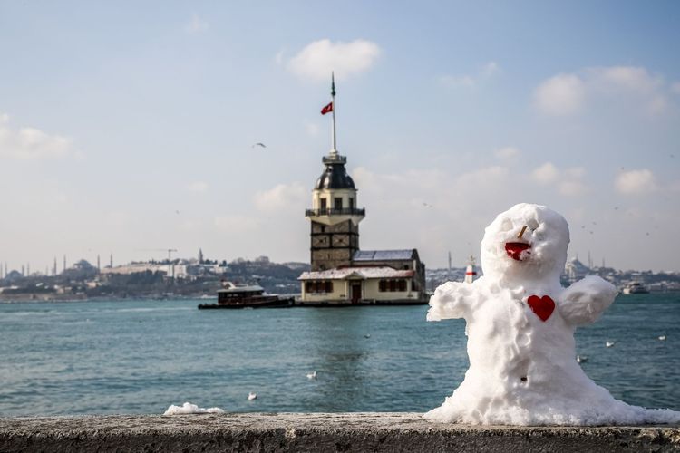 İstanbul’a Sibirya Kökenli Soğuk Hava Dalgası Geliyor: Kar Yağışı ve Buzlanma Uyarısı