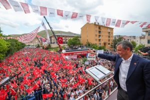 CHP Genel Başkanı Özgür Özel’den Bayburt’ta Güç Birliği Çağrısı