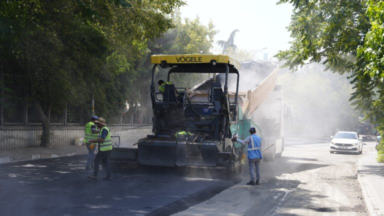 Kartal Belediyesi’nden Üç Mahallede Eş Zamanlı Yol Yenileme Çalışması