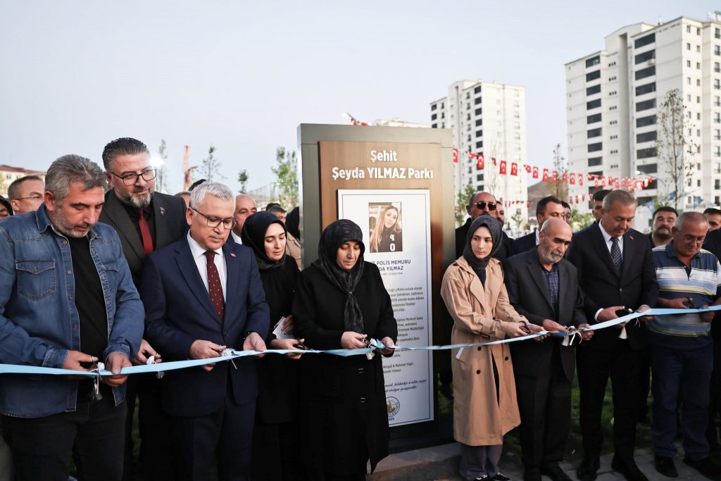 Şehit Polis Şeyda Yılmaz’ın İsmi Memleketi Sivas’ta Ölümsüzleşti