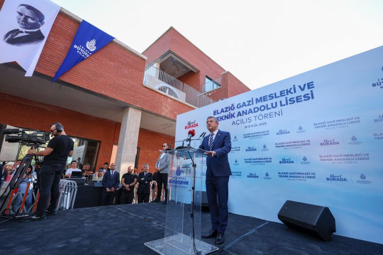 Özgür Özel, Elazığ’da Gazi Meslek Teknik Anadolu Lisesi Açılışında Konuştu: “Umut Burada, Gençlerde”