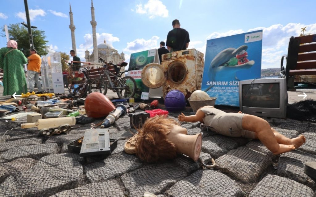 Kıyılarda Korkutan Manzara Ortaya Çıktı!