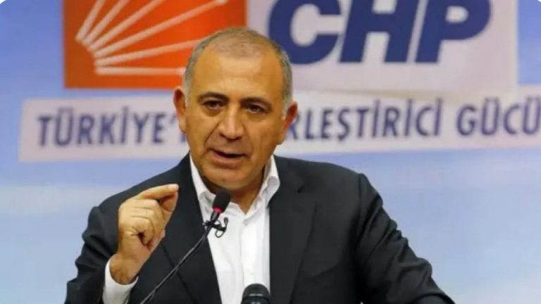 Gürsel Tekin Görevine Devam Edecek