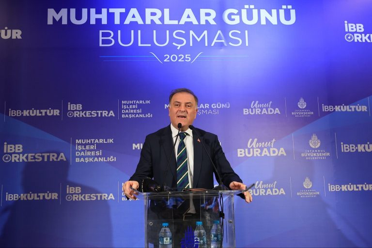 İBB’den Muhtarlara Özel Kutlama
