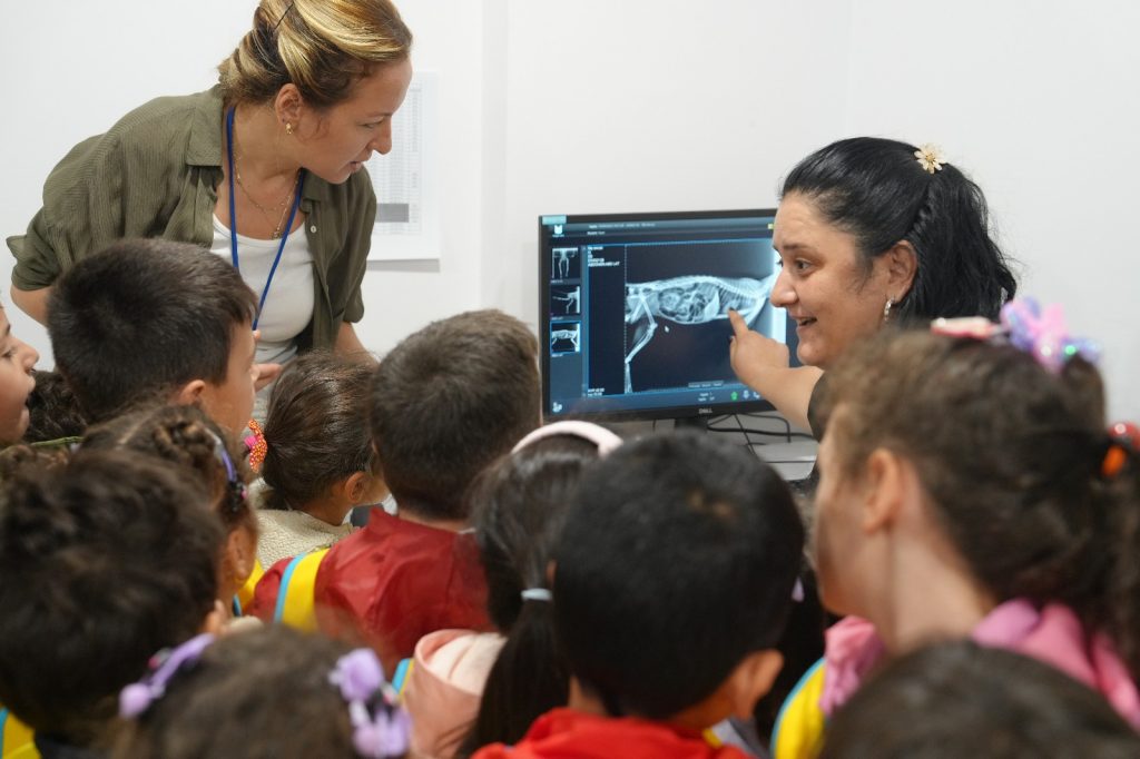 Kartal Belediyesi, Çocukları Hayvan ve Doğa Sevgisiyle Buluşturdu