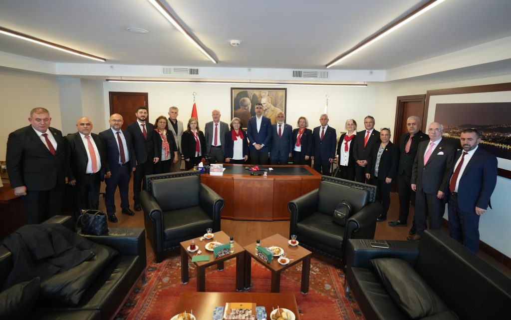Kartallı Muhtarlardan Başkan Yüksel’e Ziyaret 