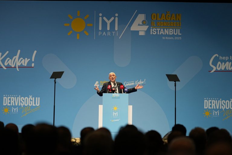 İYİ Parti İstanbul İl Kongresi’nde Dervişoğlu’ndan Net Mesaj: “Aranıza Şeytanları Sokmayın, Vakit İktidar Vaktidir”