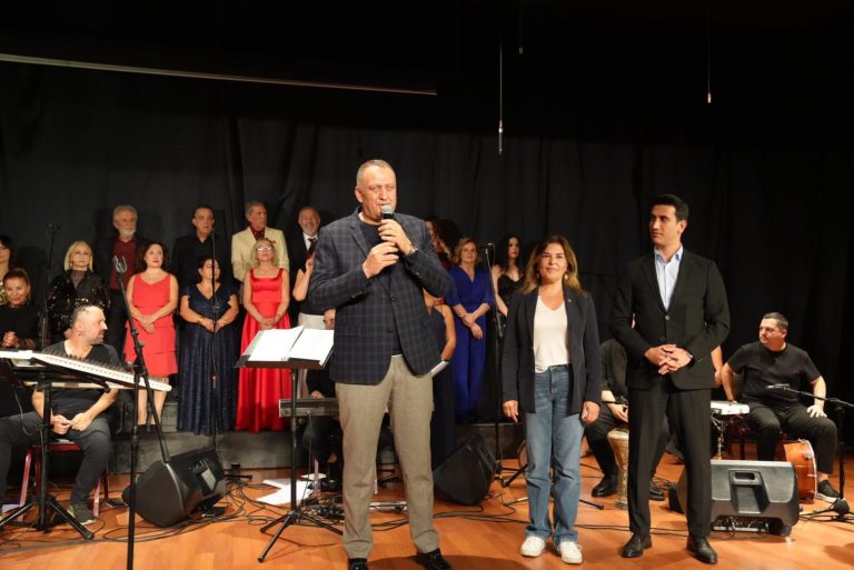 ‘Kasım Ayına Yakışan Şarkılar’ Dinleyenlere Müzik Ziyafeti Yaşattı