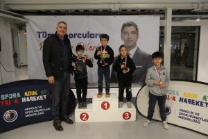 Kartal’da 23 Nisan Coşkusu Satranç Turnuvasıyla Taçlandı