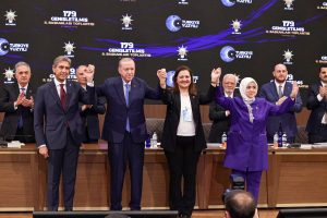 Afyonkarahisar Belediye Başkanı Burcu Köksal AK Parti’ye Katıldı: “Ailenin Kutsallığına İnananlarla Aynı Yolda Yürüyeceğim”