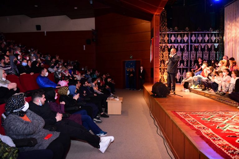 Dursun Ali Erzincanlı Sevenleri ile Tuzla’da Buluştu.