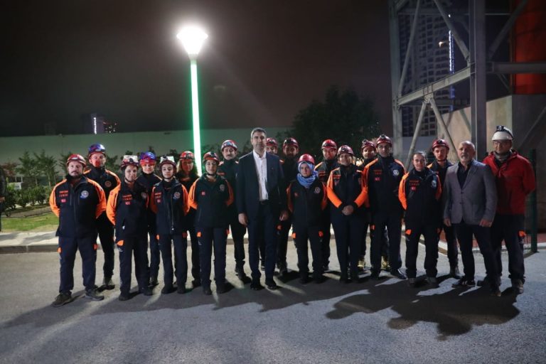 Kartal’da Afetlere Karşı Gece Tatbikatı Yapıldı