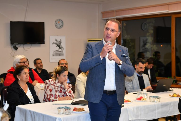 Barış Mahallesi Sakinlerine Pazar Alanı Müjdesi