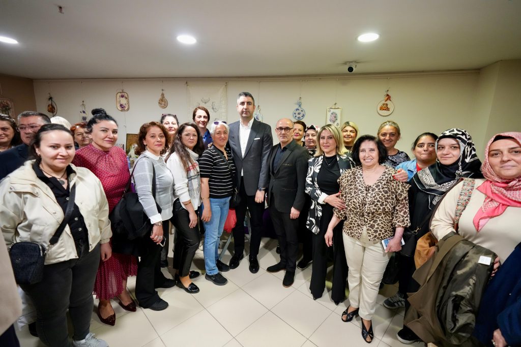 Kartal Belediyesi’nde Kadınların Emeği, Sergiyle Taçlandı