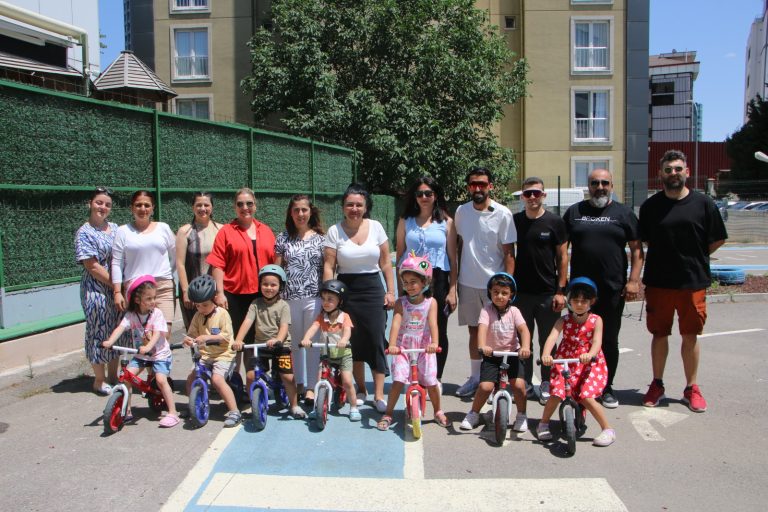 Kartal Belediyesi, Kreş Öğrencilerini Bisiklet Eğitimiyle Tanıştırıyor