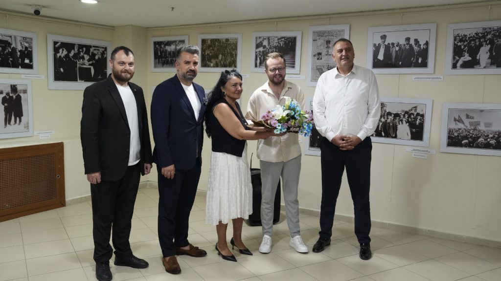 Kartal Belediyesi ve Kartal ADD’den “Lozan Tam Bağımsız Türkiye’dir” Sergisi