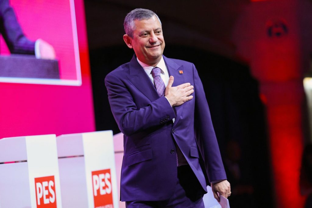 Özgür Özel: “Türkiye’de Demokrasi Saldırı Altında, Seçimler Bir Referandum Niteliğinde”