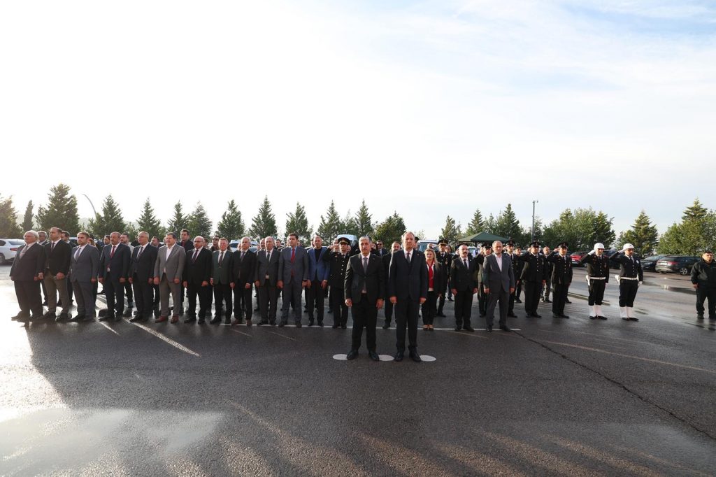 Dilovası’nda 10 Kasım Atatürk’ü Anma Töreni