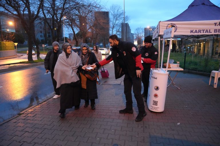 Kartal Belediyesi’nden Vatandaşa Bilgilendirici Deprem Rehberi