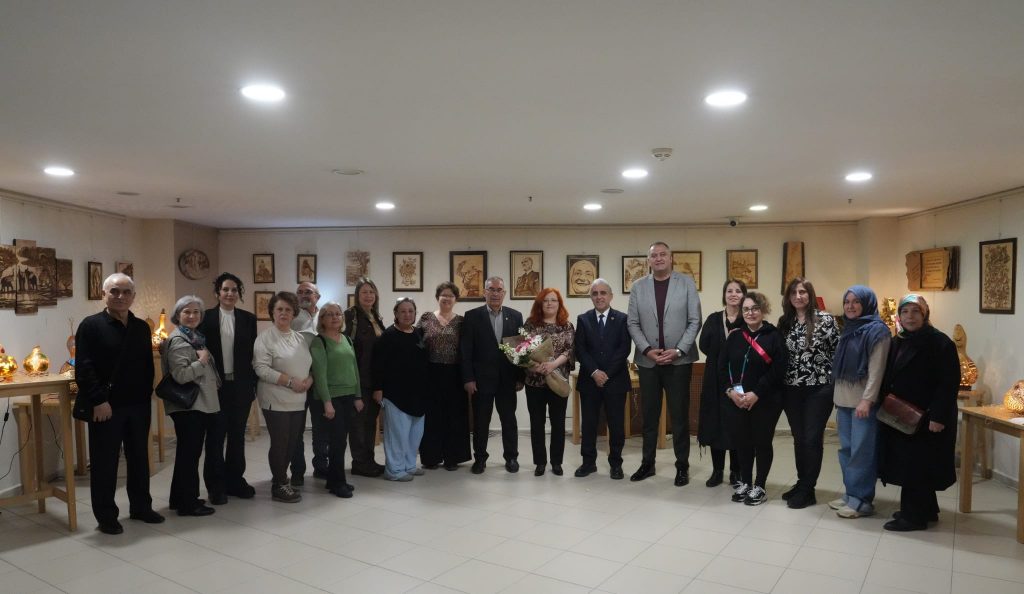 Kartal’da Geleneksel Sanat Rüzgârı: ‘Heybemizdeki İzler’ Sergisi Sanatseverlerle Buluştu