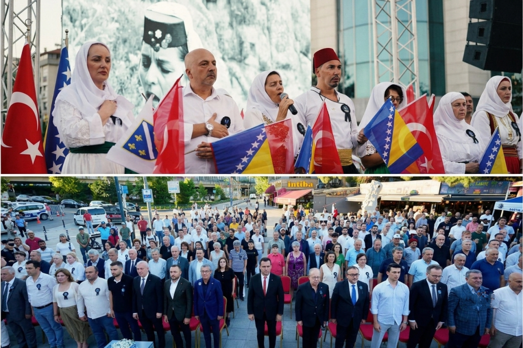Srebrenitsa Soykırımı Şehitleri Kartal’da Karanfillerle Anıldı
